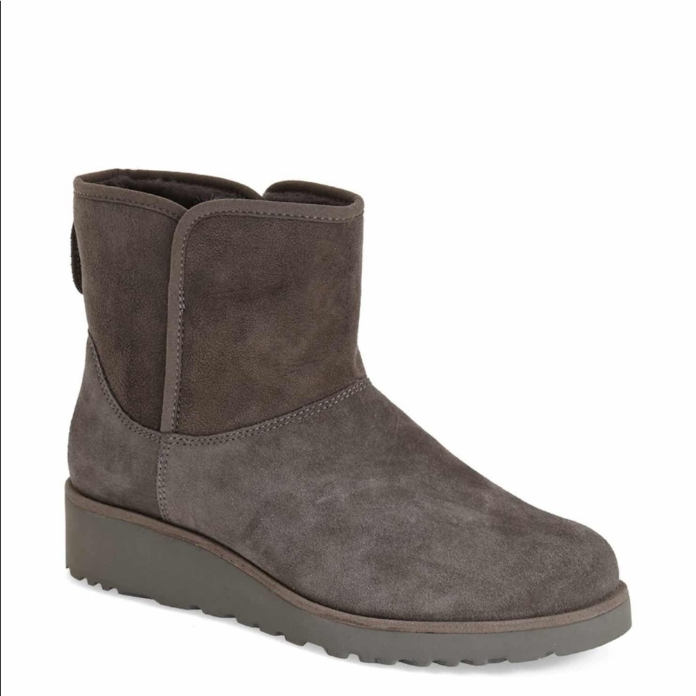 Ugg Women’s Slim Kristen Classic Slim Boot, Size 7